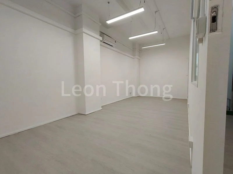 Light Industrial (B1) for Rent in Woodlands 11 - Image 4