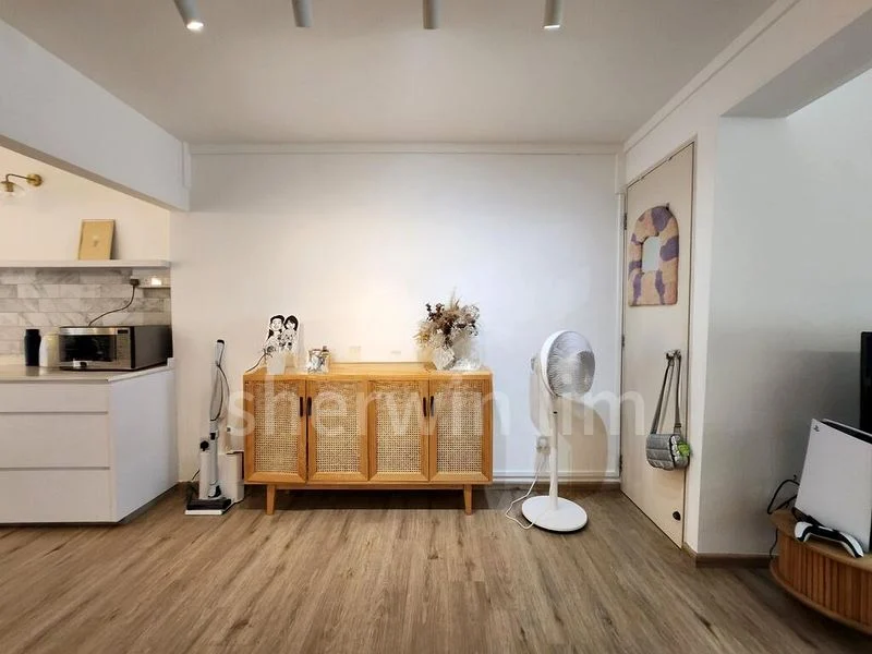 Terrace HDB for Sale in  55 Jalan Bahagia - Image 9