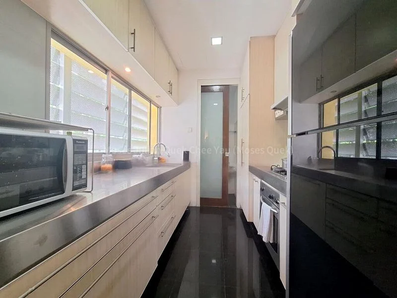 3 Bed Condo for Sale in  The Abode At Devonshire - Image 8