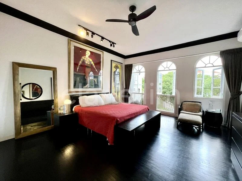 4 Bed Condo for Rent in  Shelford Green - Image 2