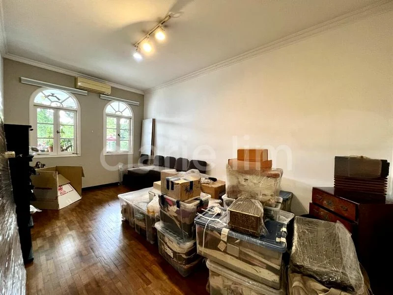 4 Bed Condo for Rent in  Shelford Green - Image 6