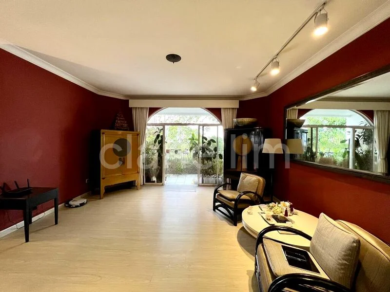 4 Bed Condo for Rent in  Shelford Green - Image 5