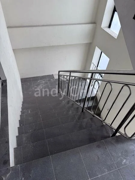 Light Industrial (B1) for Sale: Teban Gardens Crescent - Image 4