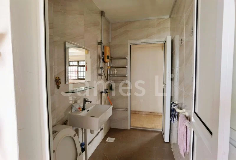 4 Room (4A) HDB for Rent in  193 Bukit Batok West Avenue 6 - Image 4