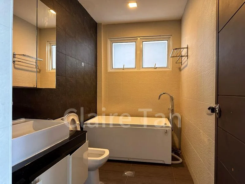 5 Bed Semi-Detached House (Landed) for Rent in  Seletar Hills Estate - Image 1