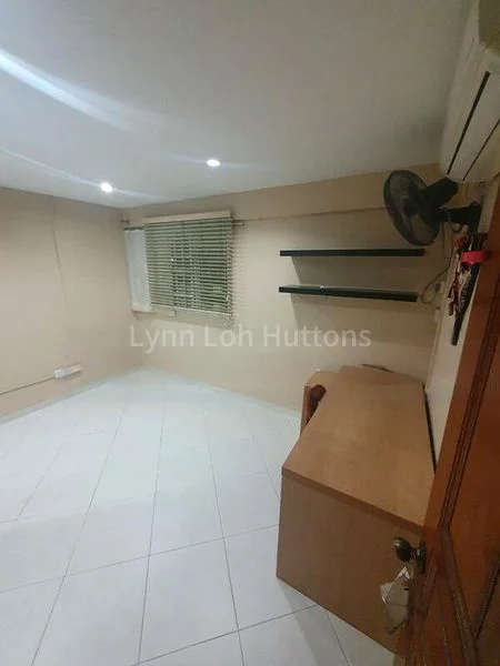 4 Room (4NG) HDB for Rent in 430 Clementi Avenue 3 - Image 3