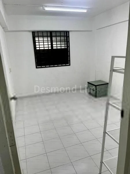 Room (HDB) for Rent in  252 Jurong East Street 24 - Image 1