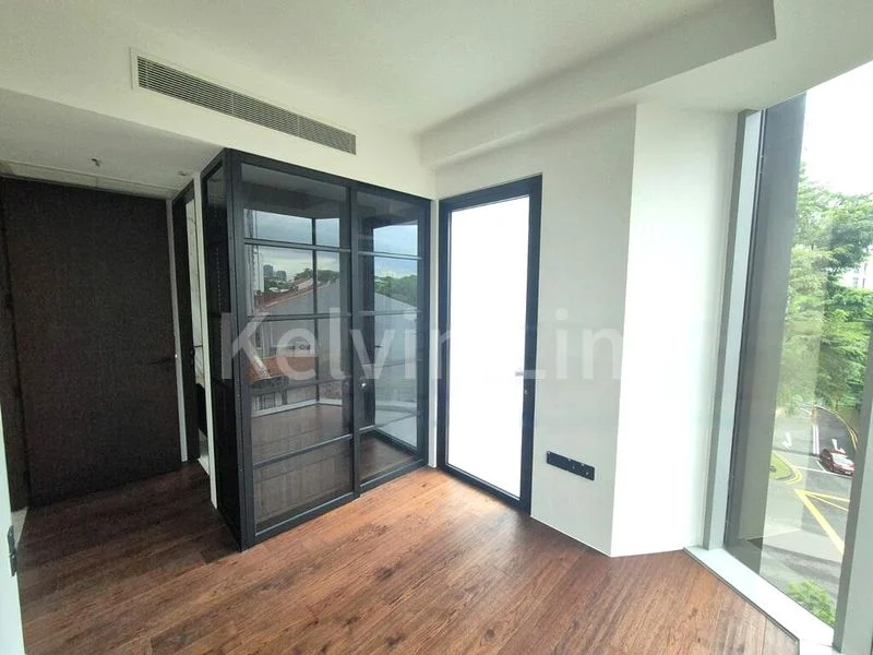 3 Bed Condo for Rent in  The Iveria - Image 6