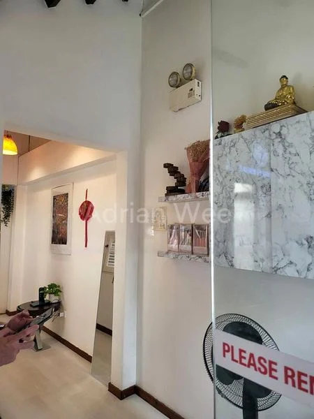 Shop / Shophouse for Rent: Spa on Haji Lane - Image 2