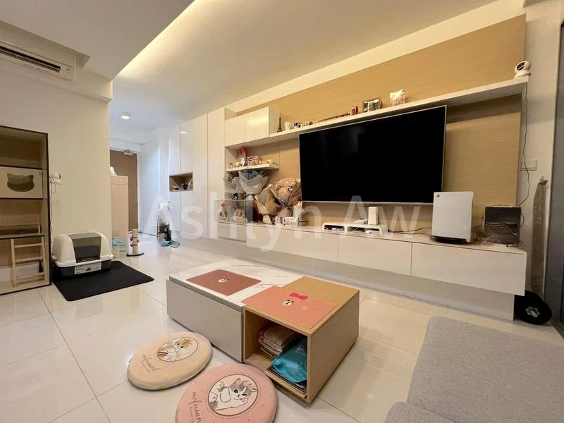 Premium HDB for Sale in  530D Pasir Ris Drive 1 - Image 1