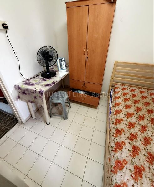 Common Room (HDB) for Rent in  12 Holland Avenue - Image 1