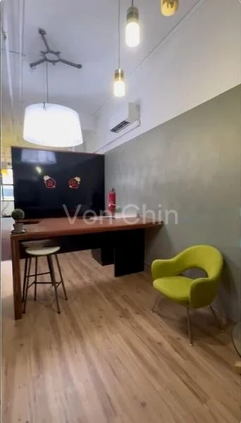 Light Industrial (B1) for Rent: Midview City - Image 2