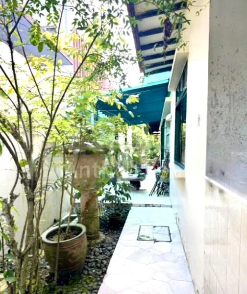 7 Bed Bungalow (Landed) for Sale in  Watten Estate - Image 7