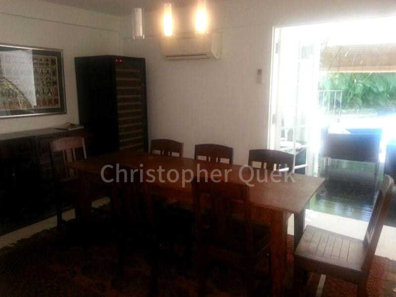 3+1 Bed Bungalow (Landed) for Rent in  Kingsmead Road - Image 8