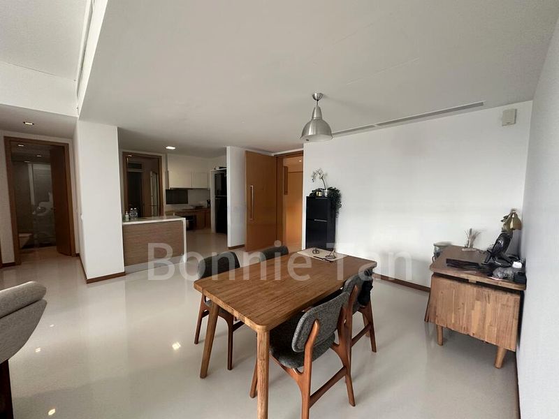 3 Bed Condo for Rent in Marina Bay Link Mall - Image 3