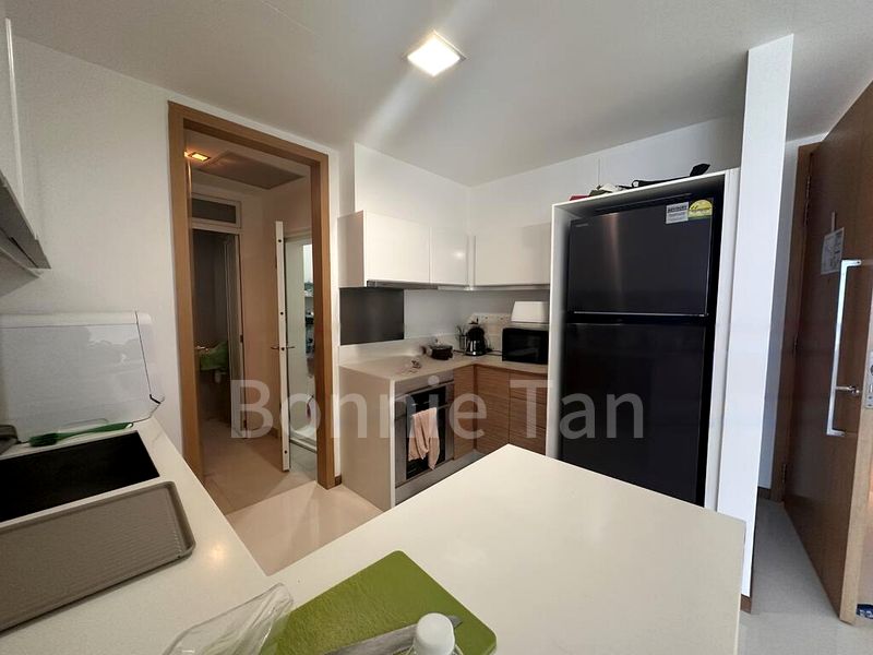 3 Bed Condo for Rent in Marina Bay Link Mall - Image 4