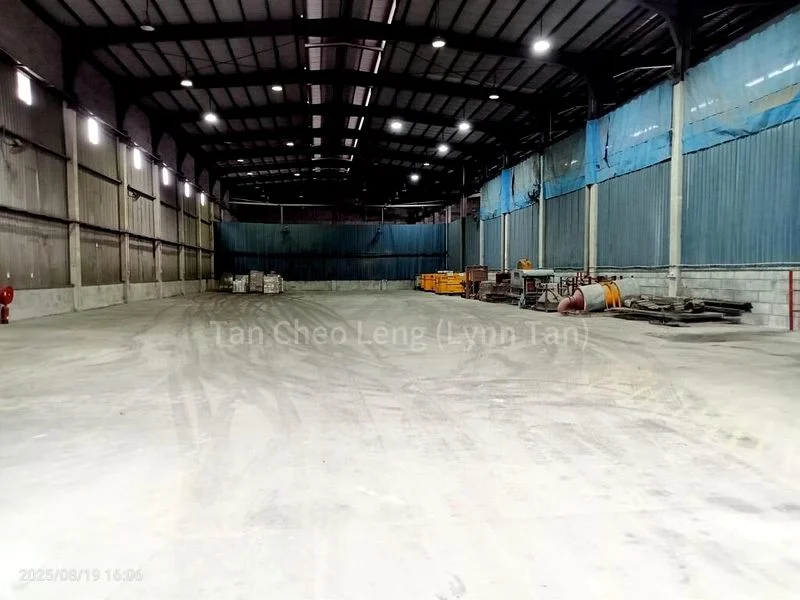 Factory / Workshop (B2) for Rent: Sg Kadut Loop - Image 3