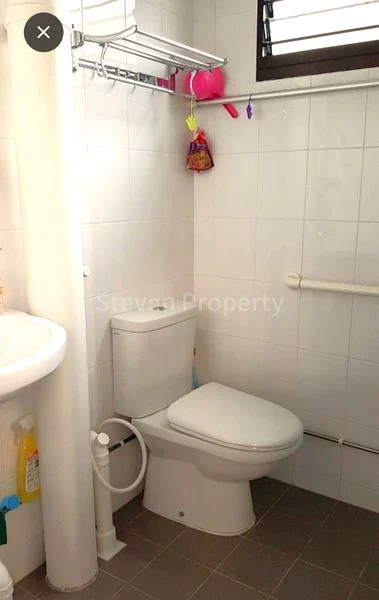 Common Room (HDB) for Rent in  122 Geylang East Central - Image 5