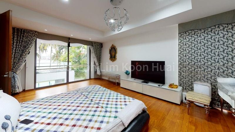 7 Bed Bungalow (Landed) for Sale in Ocean Drive - Image 6