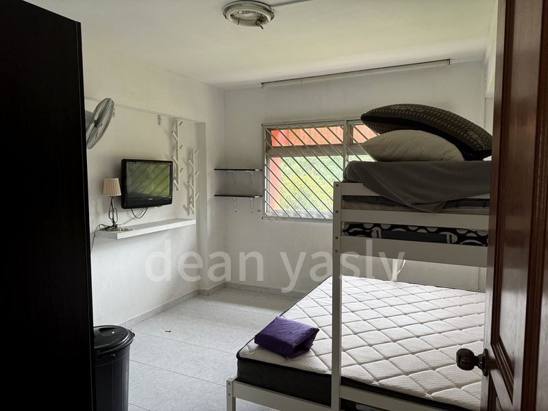 5 Room (5I) HDB for Rent in  552 Choa Chu Kang Street 52 - Image 2