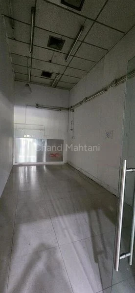 Shop / Shophouse for Rent: Singapore Shopping Centre - Image 5