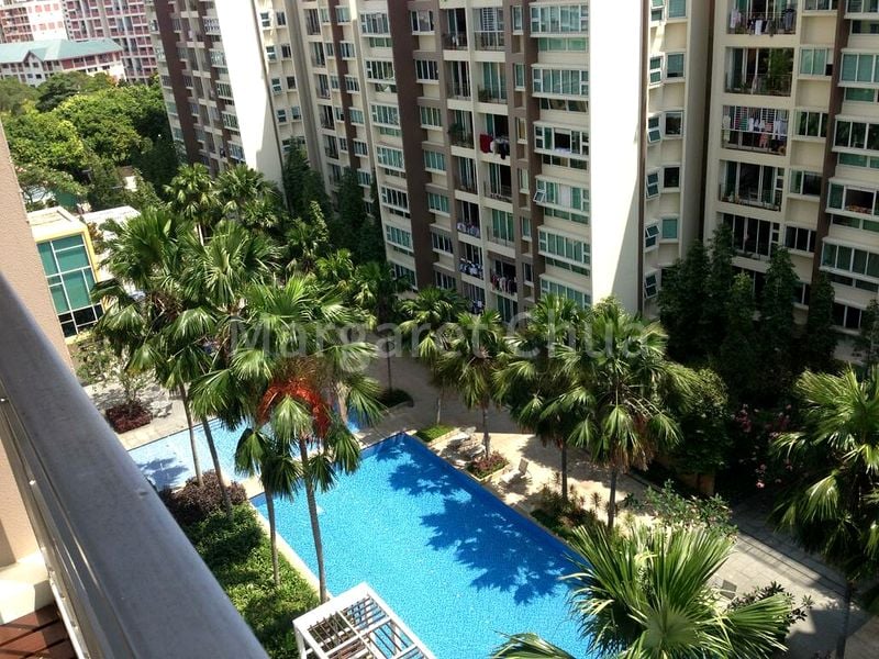 3 Bed Condo for Rent in  The Esparis - Image 12