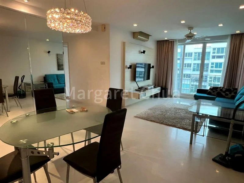 3 Bed Condo for Rent in  The Esparis - Image 2