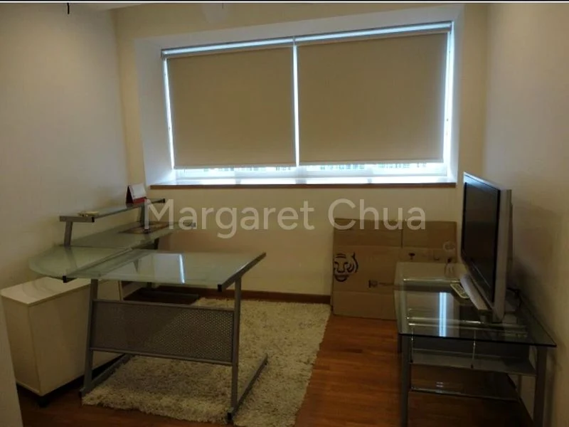 3 Bed Condo for Rent in  The Esparis - Image 14