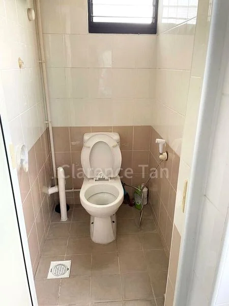 3 Room (3I) HDB for Rent in  313 Hougang Avenue 5 - Image 9