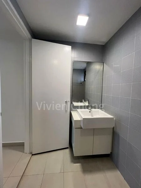 4 Bed Condo for Rent in  Parkway View - Image 6