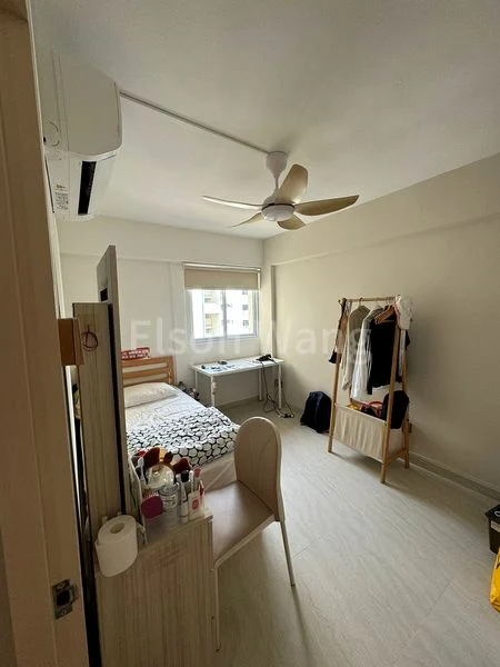 Common Room (HDB) for Rent in  317 Hougang Avenue 7 - Image 1