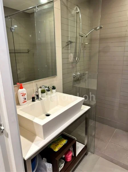 Master Room (Condo) for Rent in The Sail @ Marina Bay - Image 13