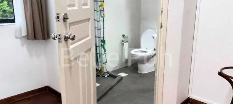 4 Bed Terraced House (Landed) for Rent in  Airview Park - Image 5