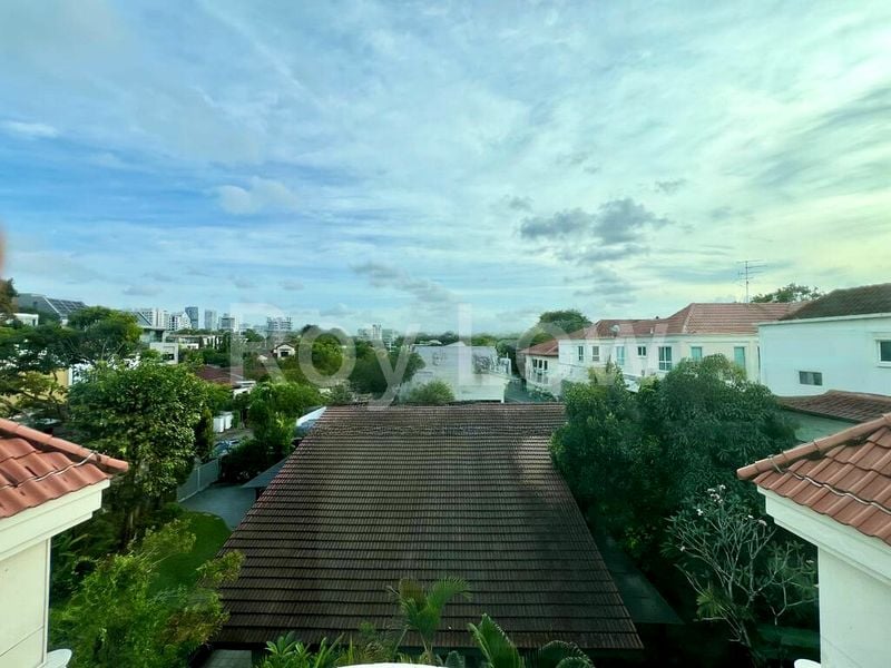 5 Bed Bungalow (Landed) for Sale in  Dunearn Estate - Image 1