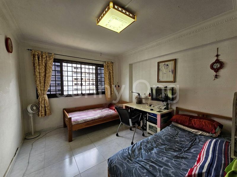5 Room (5I) HDB for Sale in  103 Jurong East Street 13 - Image 4