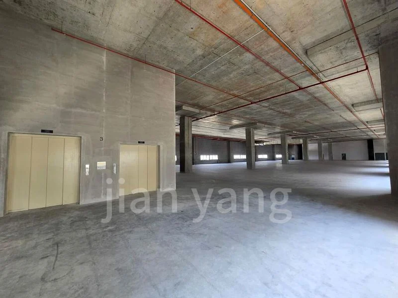 Light Industrial (B1) for Rent: PANDAN ROAD LOGISTICS - Image 2