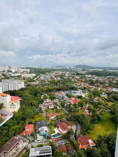 Common Room (HDB) for Rent in  18A Holland Drive - Image 9