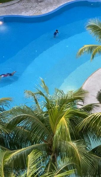 4 Bed Condo for Sale in  Sunglade - Image 1