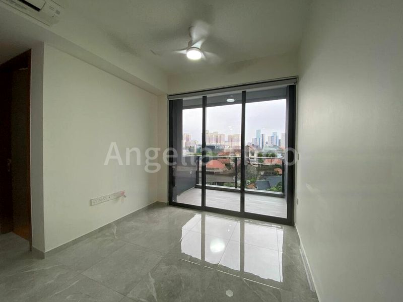 2 Bed Condo for Sale in  Stirling Residences - Image 4