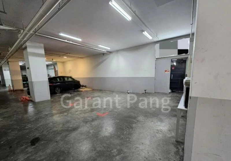 Light Industrial (B1) for Rent: Midview City - Image 5