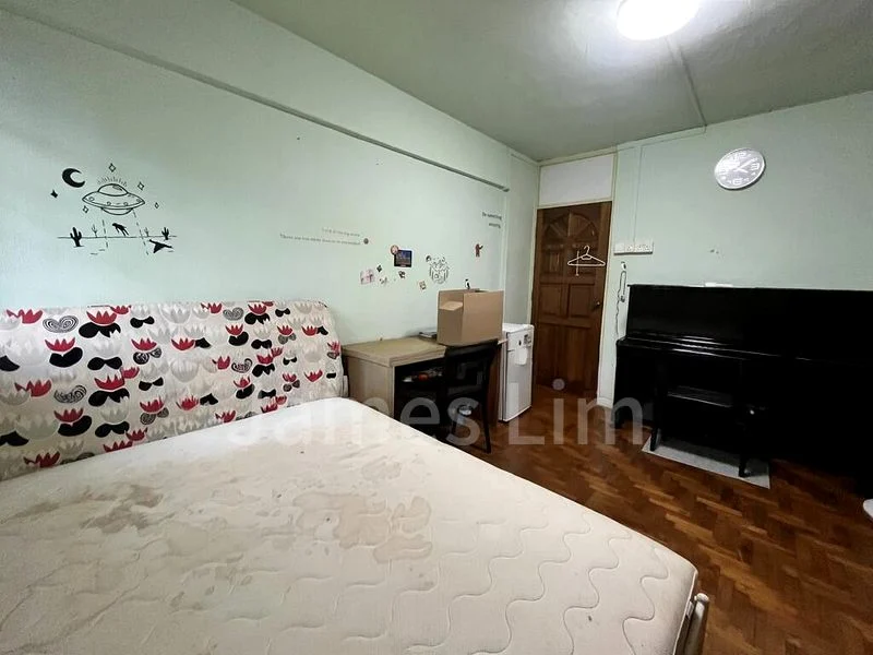 4 Room (4NG) HDB for Rent in  30 Teban Gardens Road - Image 6