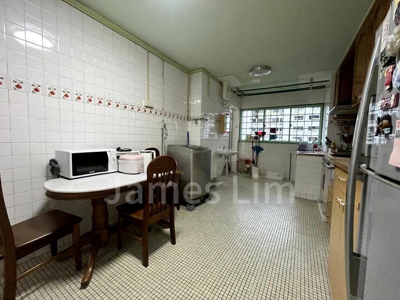 4 Room (4NG) HDB for Rent in  30 Teban Gardens Road - Image 1