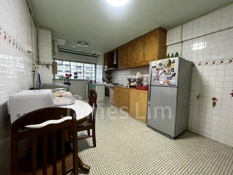 4 Room (4NG) HDB for Rent in  30 Teban Gardens Road - Image 2