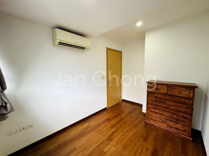 6 Bed Cluster House (Landed) for Sale in  Charlton Residences - Image 9