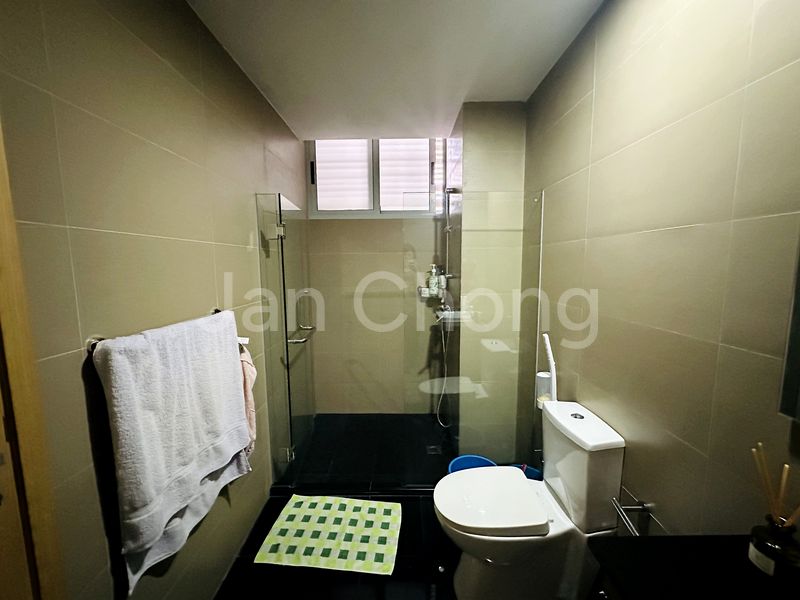 6 Bed Cluster House (Landed) for Sale in  Charlton Residences - Image 5