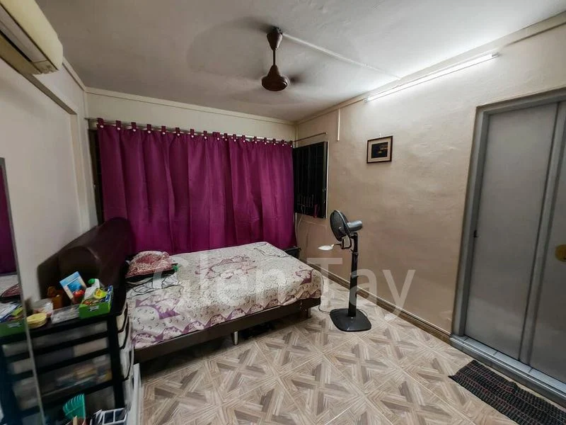 4 Room (4A) HDB for Sale in  484D Choa Chu Kang Avenue 5 - Image 3