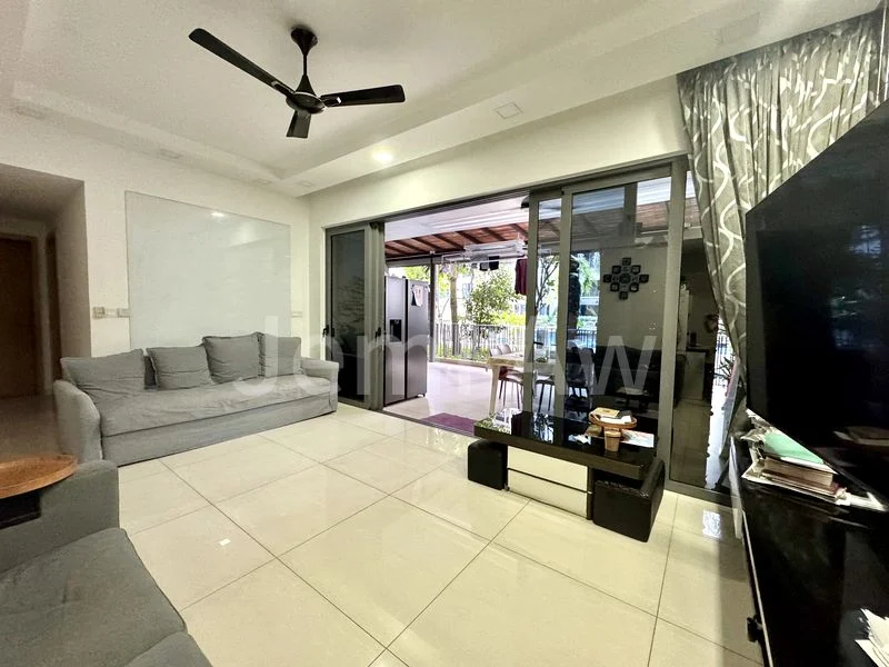 3 Bed Condo for Sale in  H2O Residences - Image 2