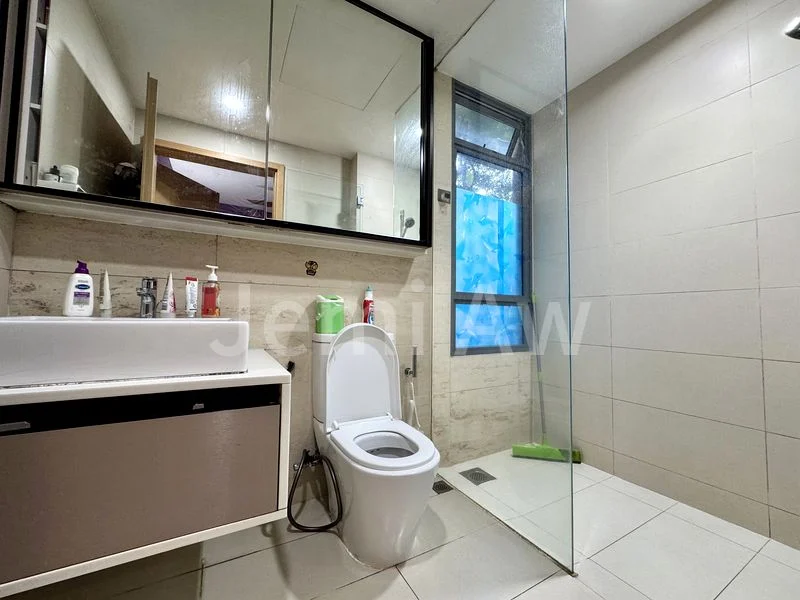 3 Bed Condo for Sale in  H2O Residences - Image 13