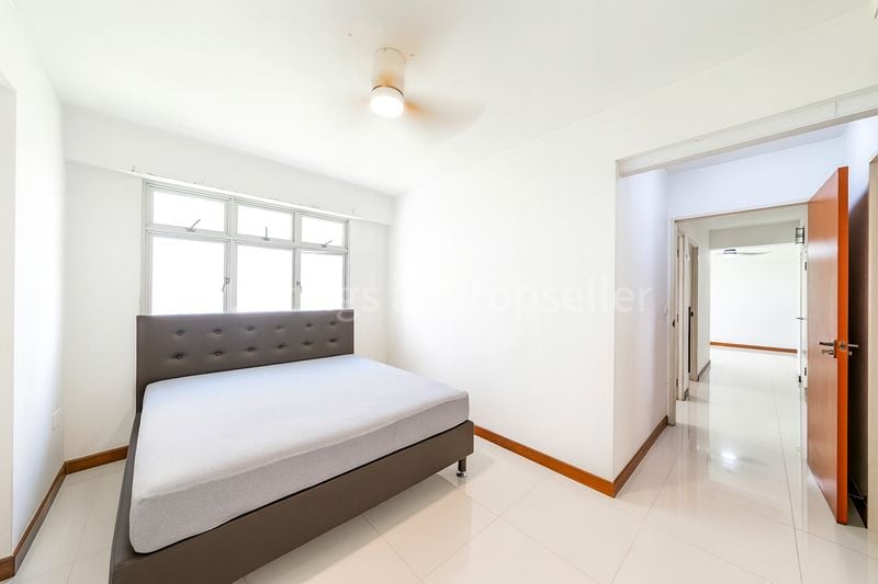 4 Room (4A) HDB for Sale in 673B Edgefield Plains - Image 7