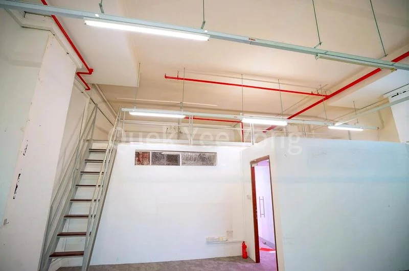 Light Industrial (B1) for Rent: Midview Building - Image 4